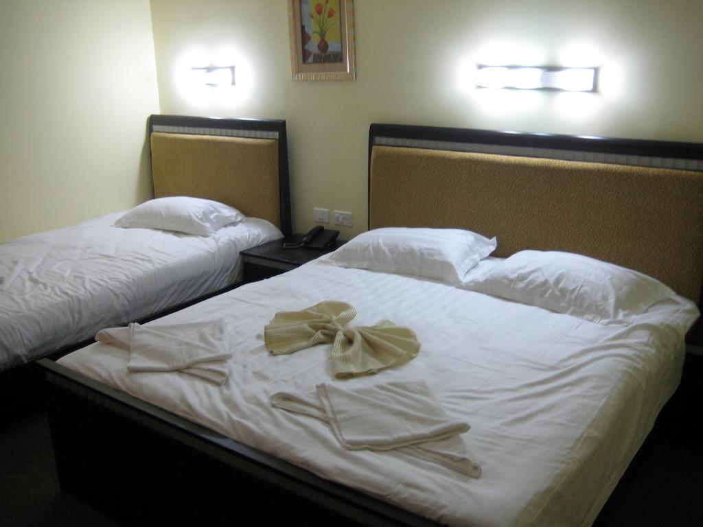 Holy Family Hotel Betlehem Rom bilde