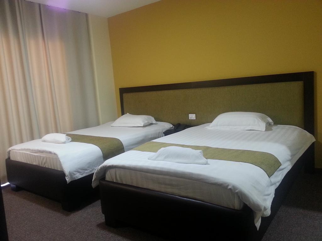 Holy Family Hotel Betlehem Rom bilde
